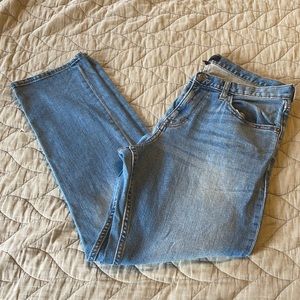 Athletic Lite Washed Jeans - Banana Republic